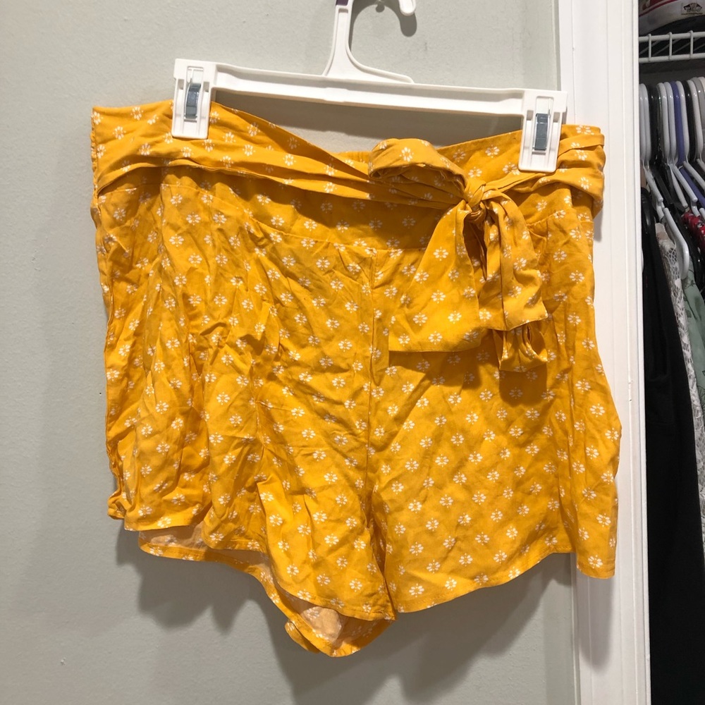 Flowy shorts